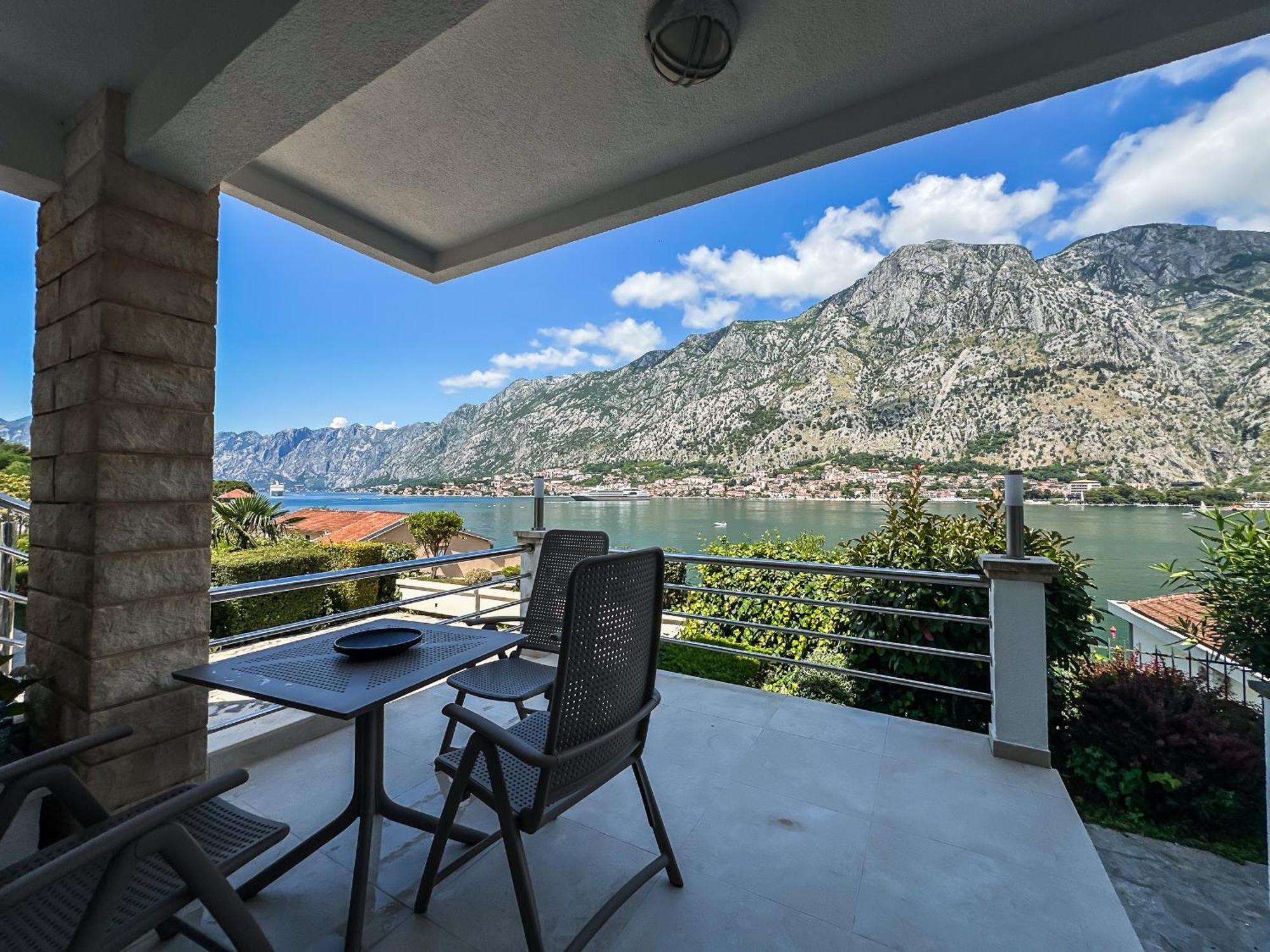 Chillout Apartment In Kotor Bay Exterior foto